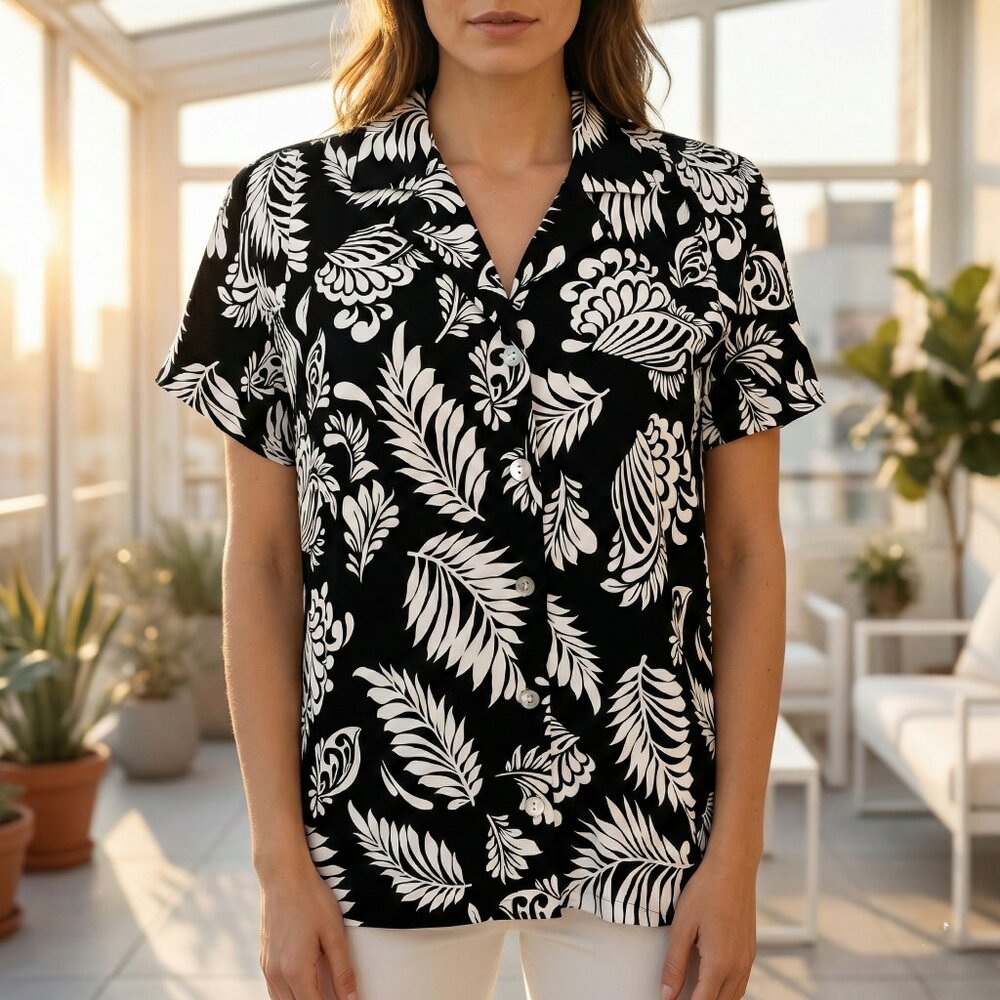 Grace Women’s Black Hawaiian‎ Palm Leaf Top w/ Pearl Buttons | XS